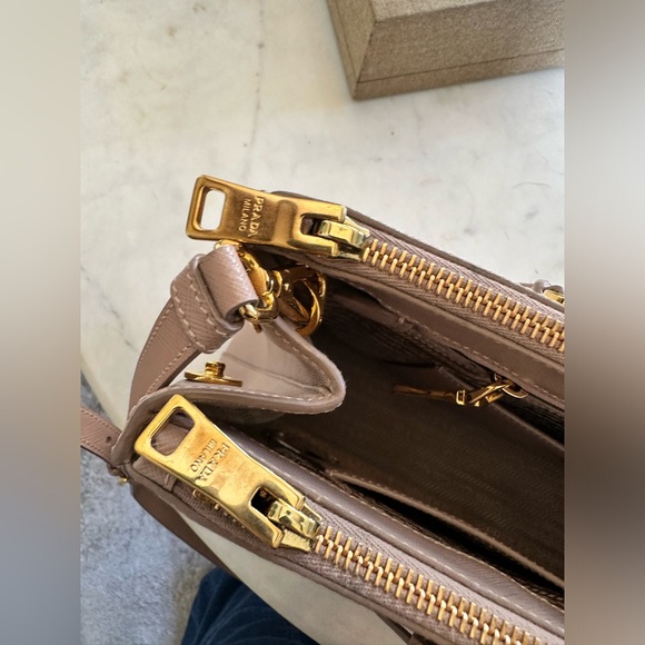 Prada Galleria handbag - Picture 13 of 17